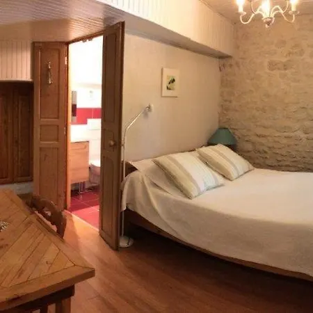La Mare Chambres d'Hôtes Chaix accueil Alojamento de Acomodação e Pequeno-almoço 3*